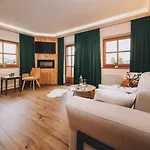 Hotel Gasthof Mitteregger -Best Place In Town With Summercard And Breakfast 3*