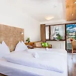 Hotel Hotel Gasthof Mitteregger -Best Place In Town With Summercard And Breakfast Kaprun