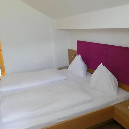 Hotel Mitteregger - Place In Town Kaprun