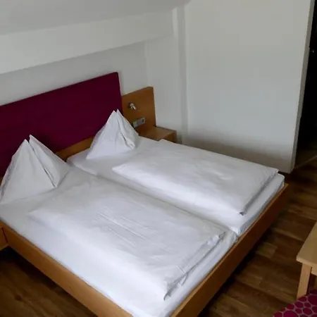 Mitteregger - Place In Town Hotel Kaprun