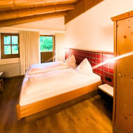 Hotell Mitteregger - Place In Town With Summercard Included Kaprun