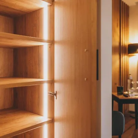 Mitteregger - Place In Town 3*