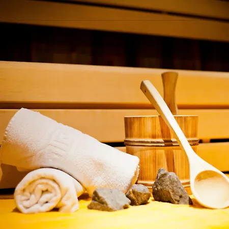 Mitteregger - Place In Town 3* カプルーン