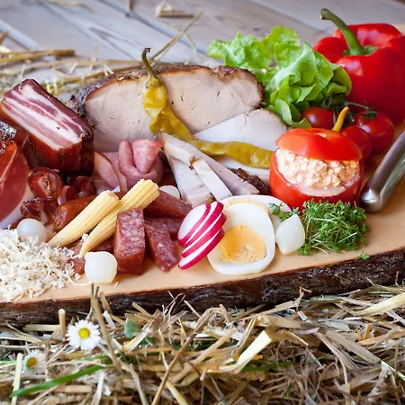 Mitteregger -best Place In Town With Summercard And Breakfast Hotel 3*