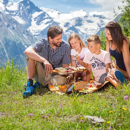 Mitteregger -best Place In Town With Summercard And Breakfast Kaprun