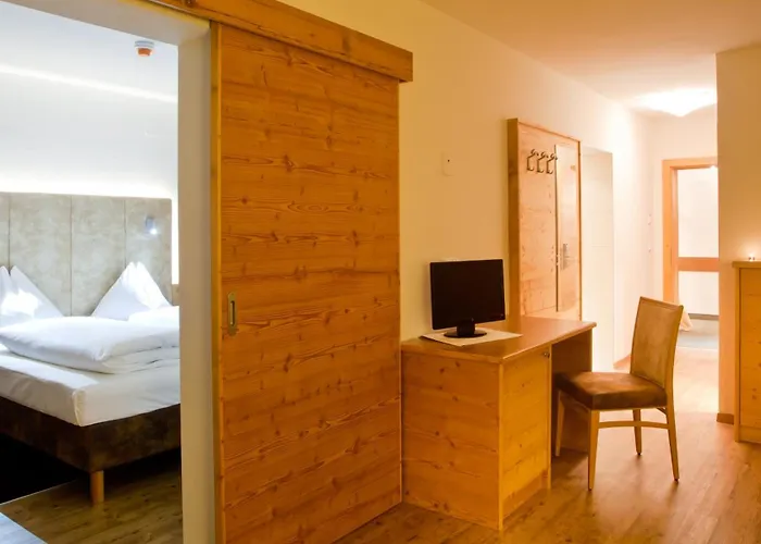Hotel Gasthof Mitteregger -Best Place In Town With Summercard And Breakfast Otel 3*