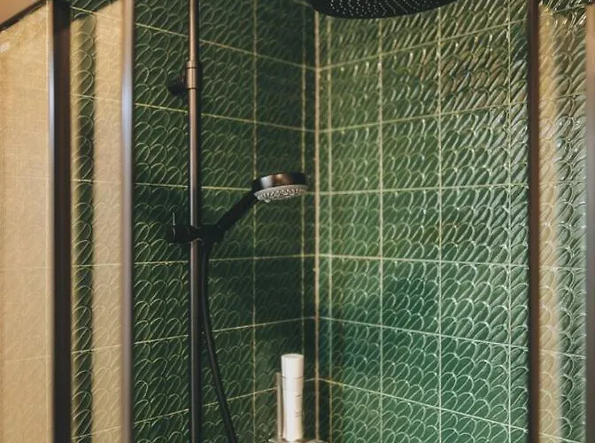 Hotel Mitteregger - Place In Town