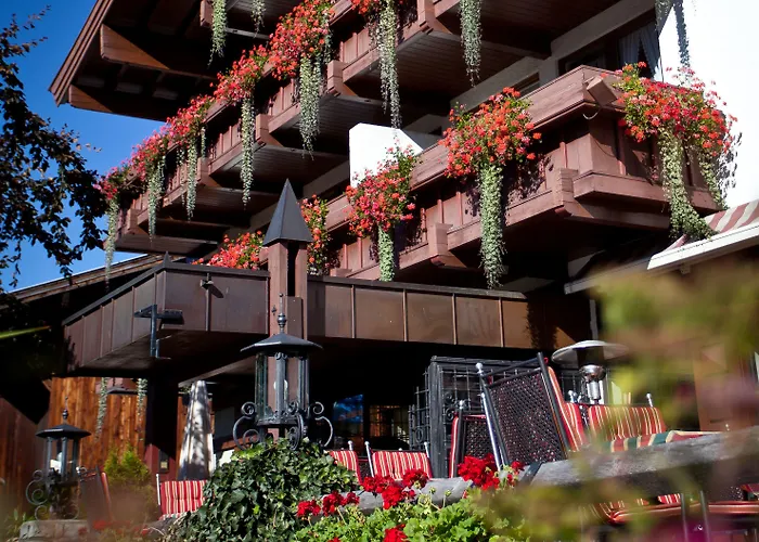 Hotel Mitteregger - Place In Town