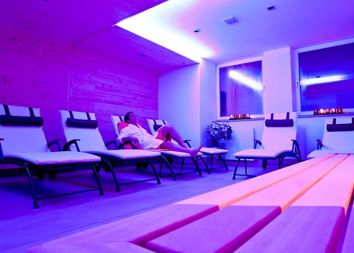 Mitteregger - Place In Town Hotel