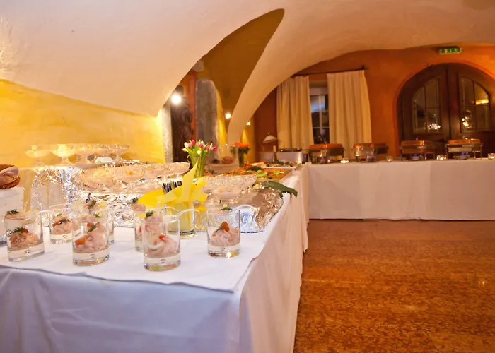 Hotel Mitteregger - Place In Town Kaprun