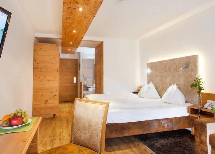 Hotel Gasthof Mitteregger -Best Place In Town With Summercard And Breakfast Otel