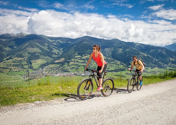 Mitteregger - Place In Town Hotel